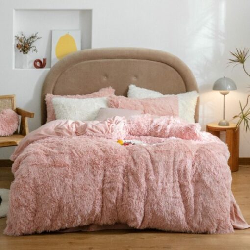 Fluffy Blanket With Pillow Cover