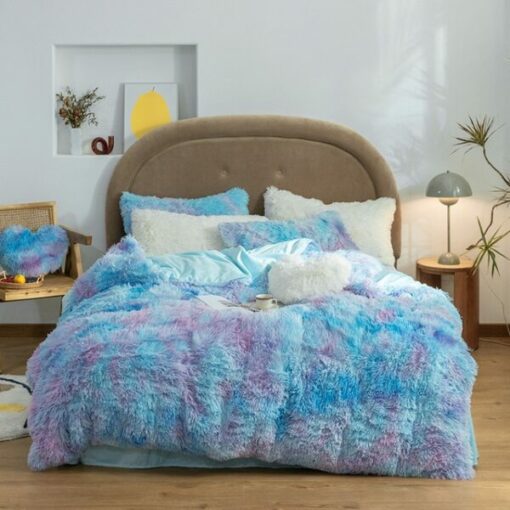 Fluffy Blanket With Pillow Cover